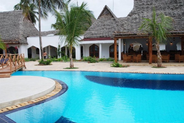 Sultan Sands Island Resort image 8